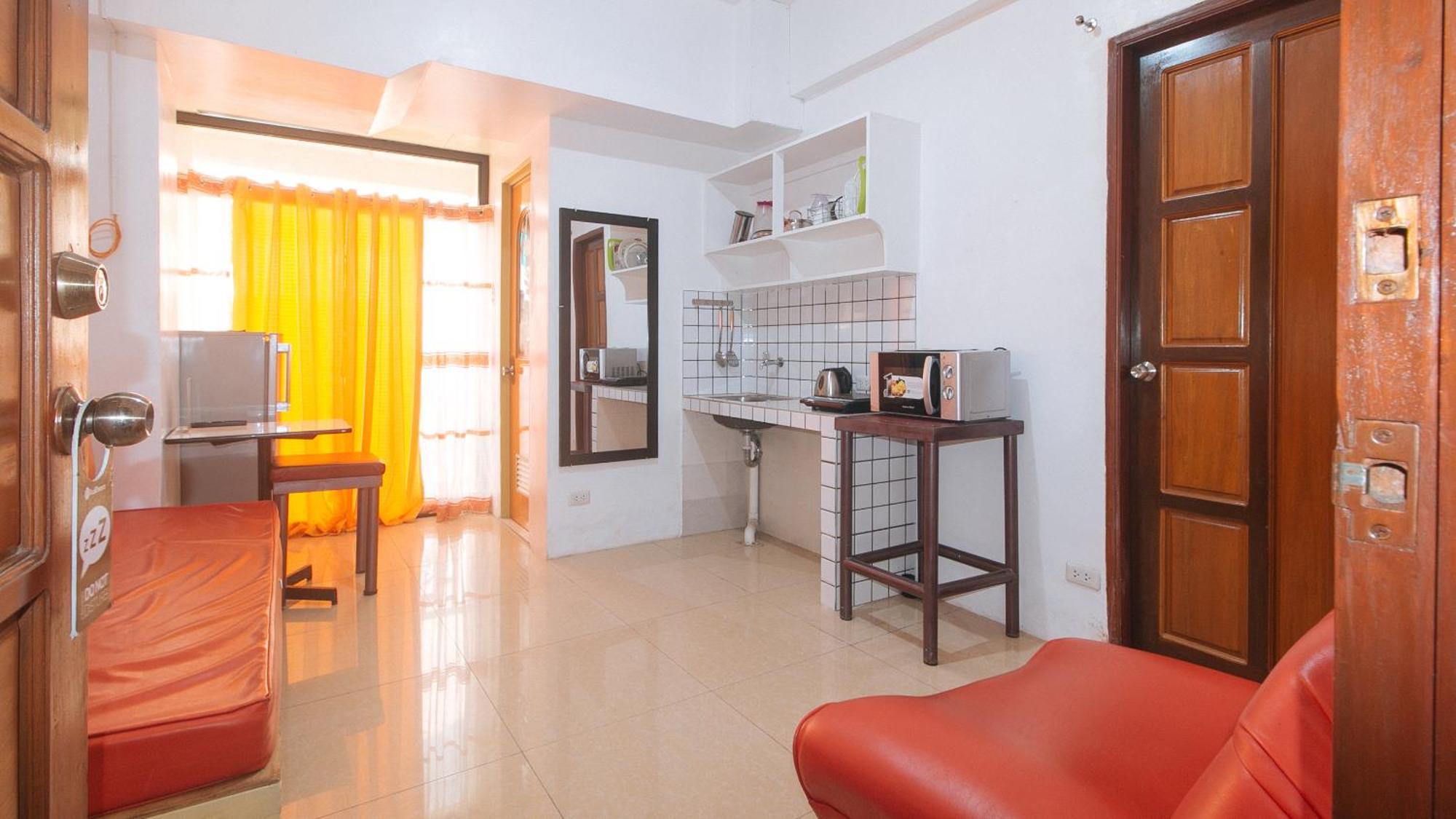 Reddoorz Near Lrt 2 Antipolo Station Hotel Exterior photo